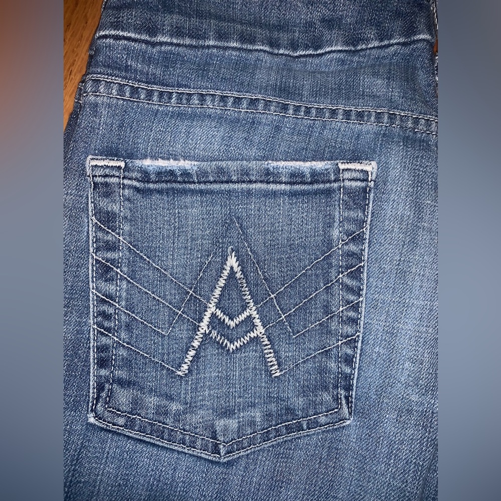 Seven for all mankind women’s jeans, size 28